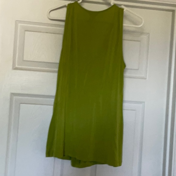 Spring Mercer medium green shirt - Picture 2 of 3